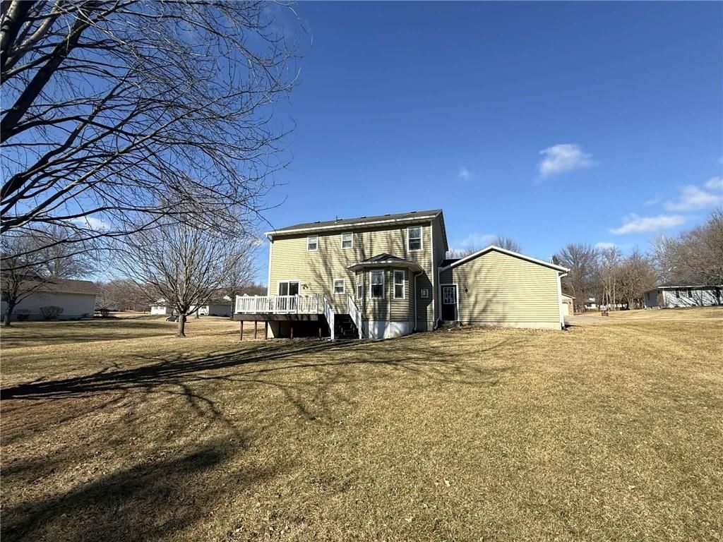 822 W EDWARDS Street — photo 22