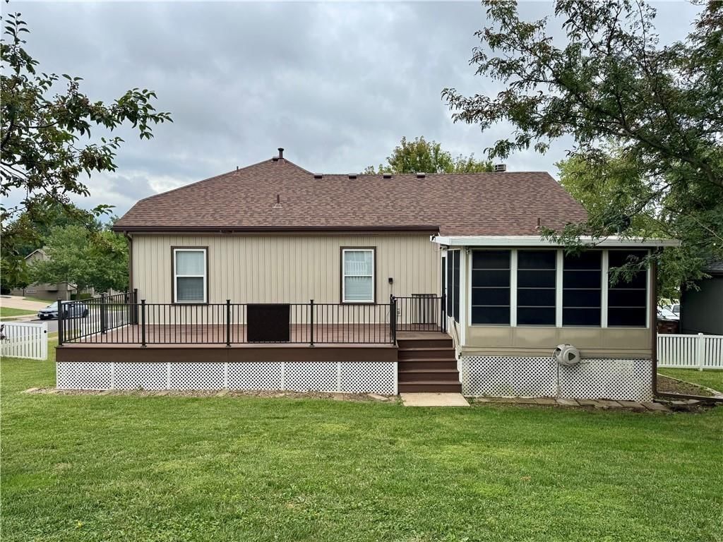 208 N Pacific Court — photo 34