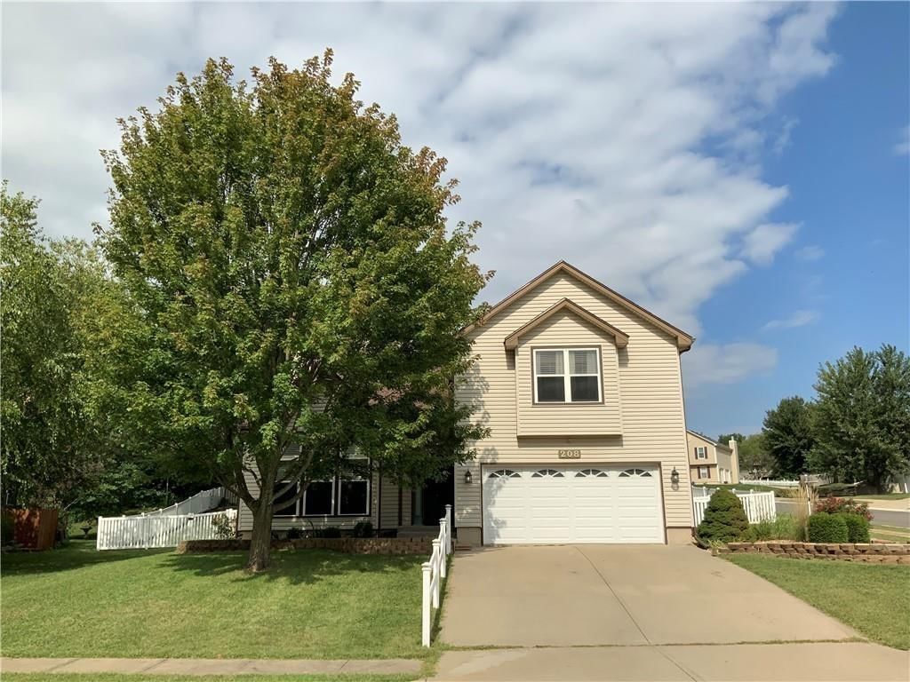 208 N Pacific Court — photo 35