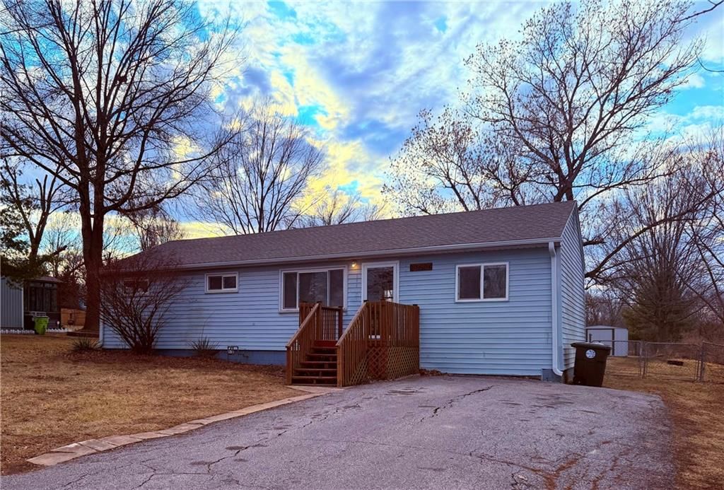 17604 Montgall Drive — photo 3