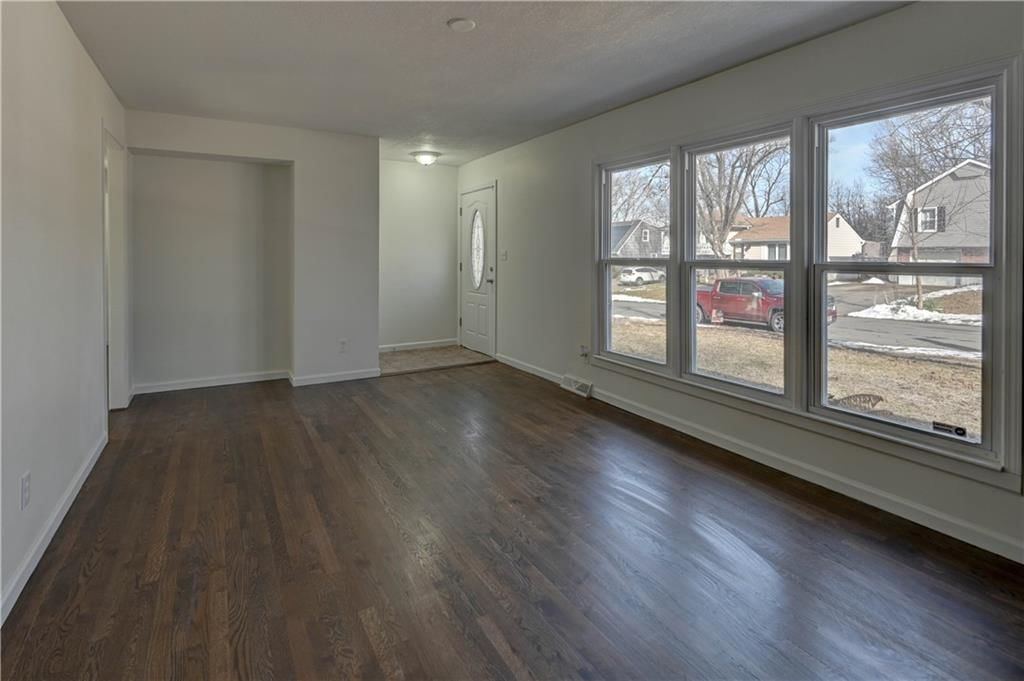 13310 Donnelly Avenue — photo 4