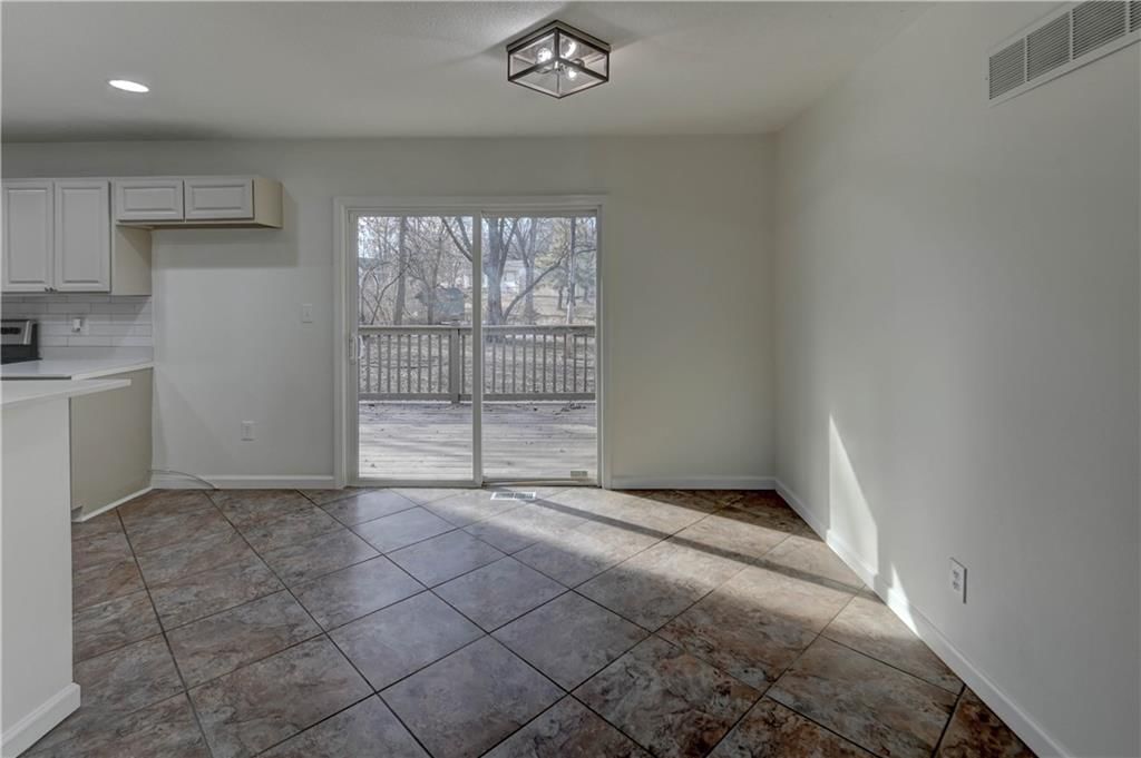 13310 Donnelly Avenue — photo 5
