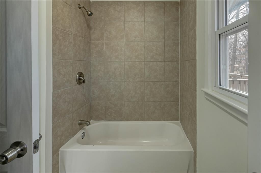 13310 Donnelly Avenue — photo 15