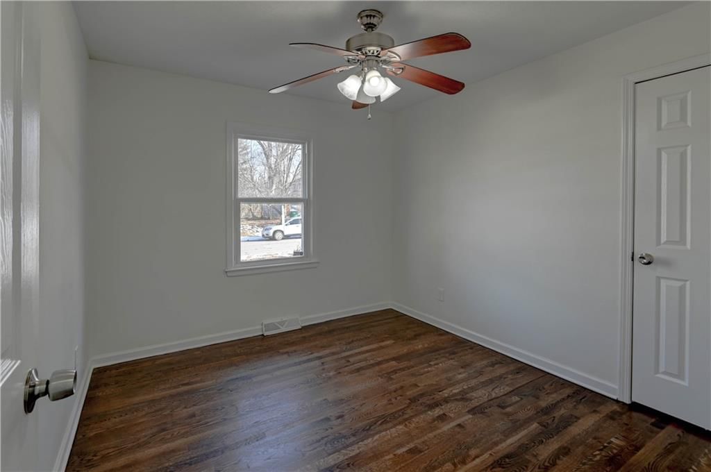 13310 Donnelly Avenue — photo 23