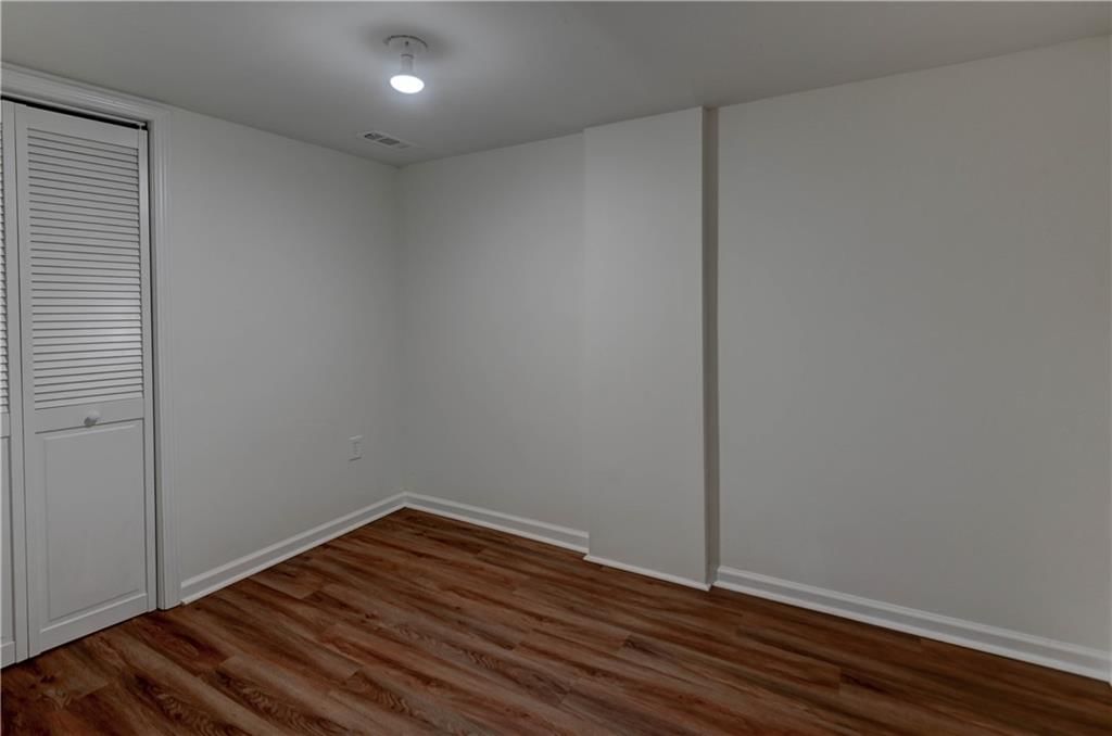 13310 Donnelly Avenue — photo 33