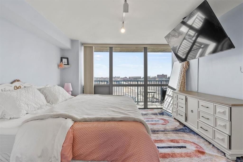 600 Admiral Boulevard — photo 16