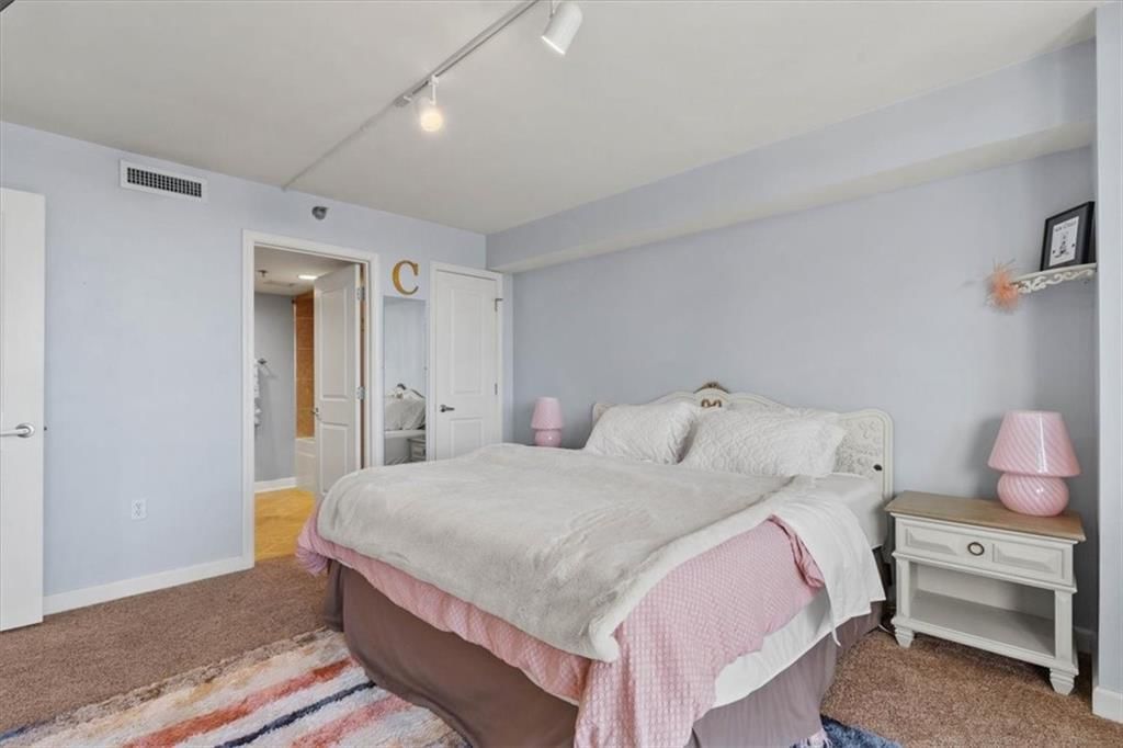 600 Admiral Boulevard — photo 17