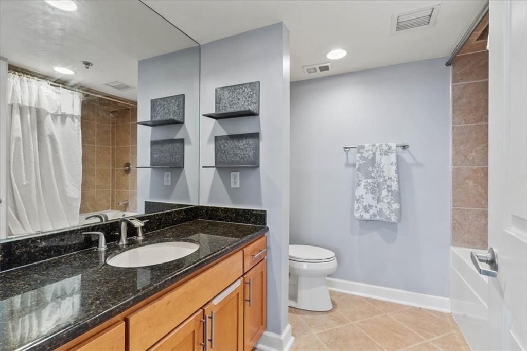 600 Admiral Boulevard — photo 18