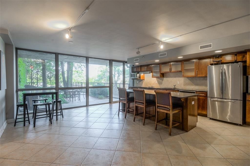 600 Admiral Boulevard — photo 24