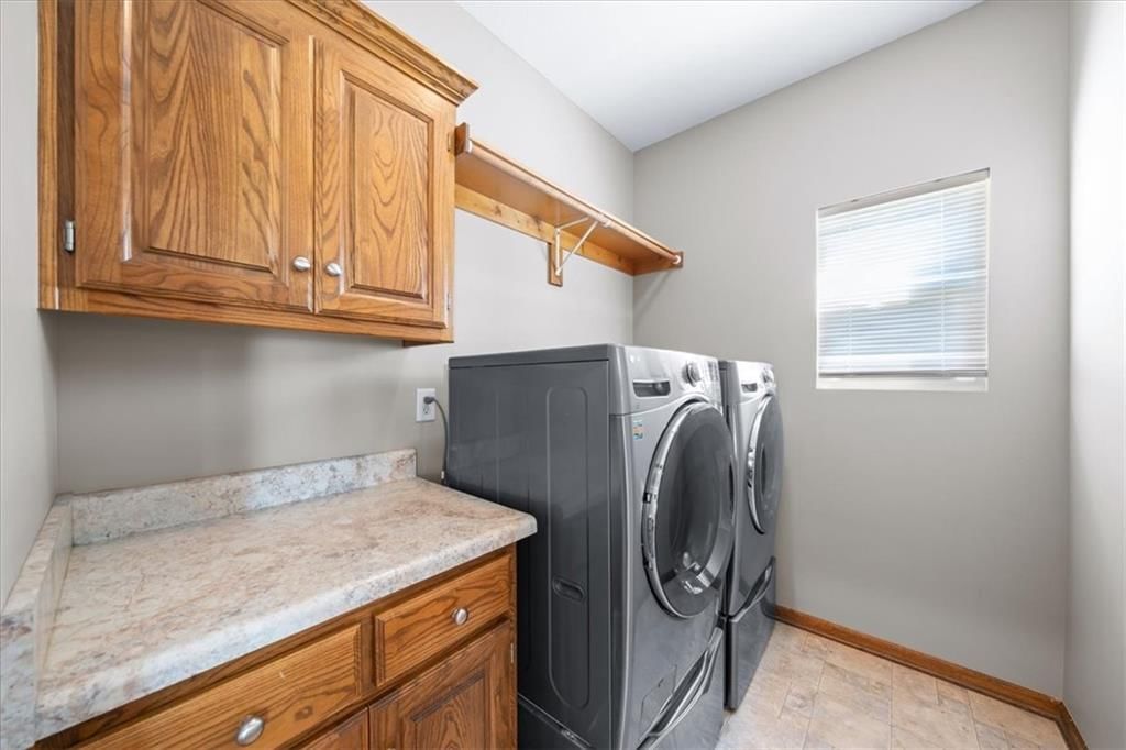 2716 SW REGAL Drive — photo 11