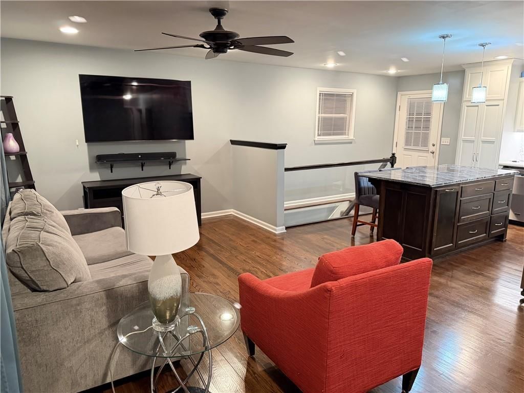 5611 Miami Avenue — photo 4