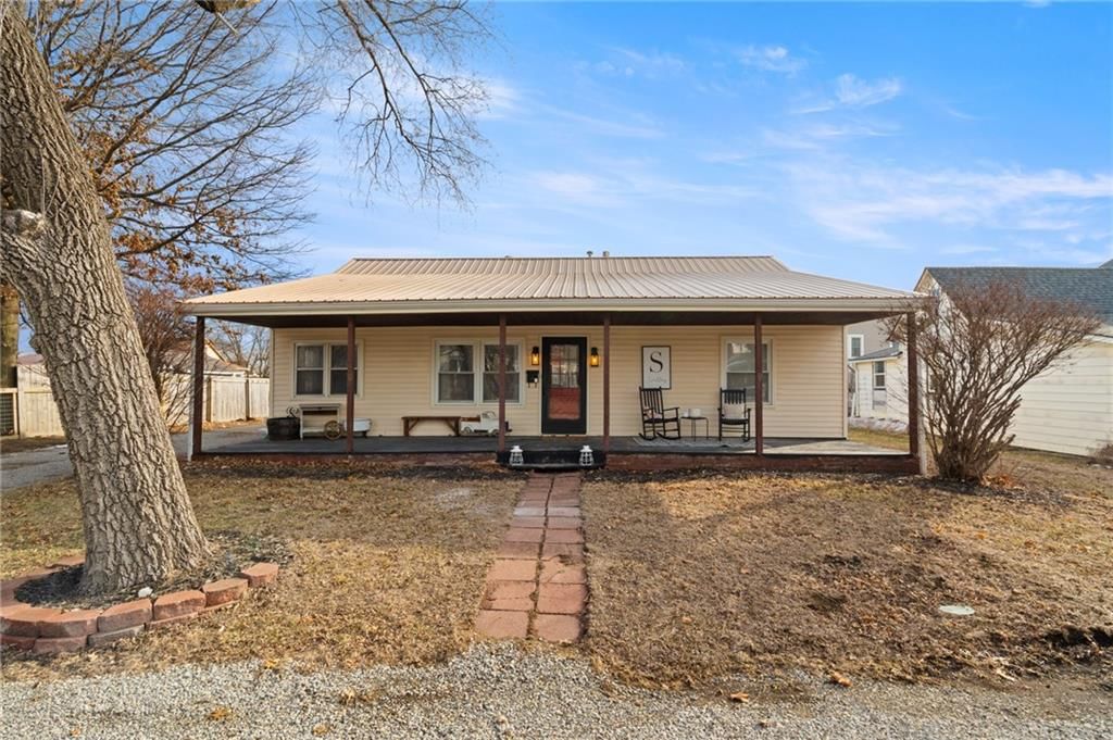 307 S Daviess Street, Gallatin, MO