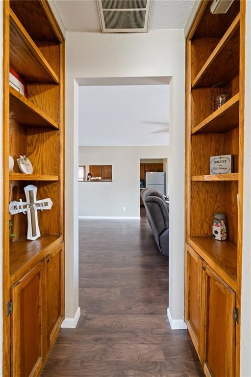 307 S Daviess Street — photo 17
