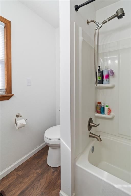 307 S Daviess Street — photo 29