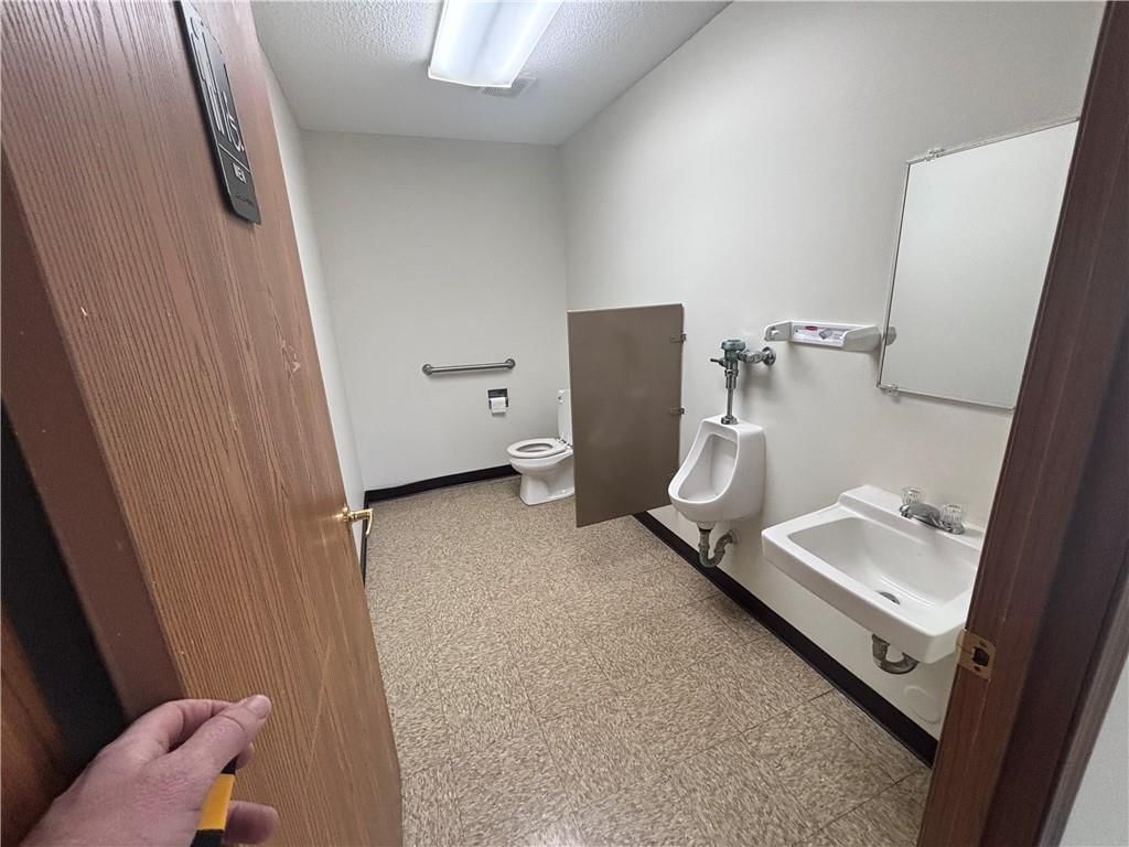 104 Bush Street — photo 12