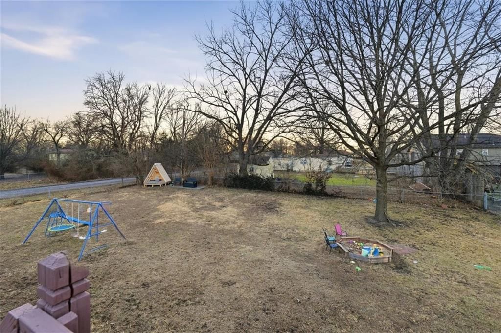 16004 Terry Avenue — photo 5