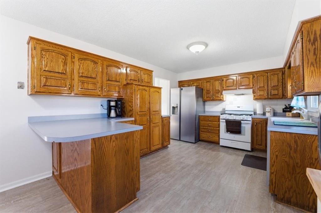 16004 Terry Avenue — photo 9