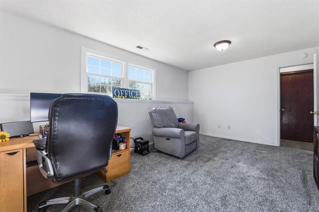 16004 Terry Avenue — photo 23