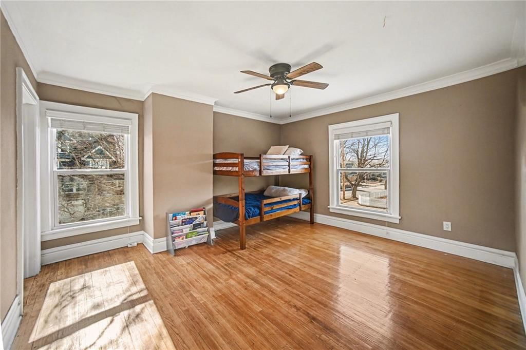 203 N Clinton Place — photo 23