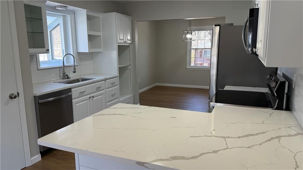 22 Locust Lane — photo 8