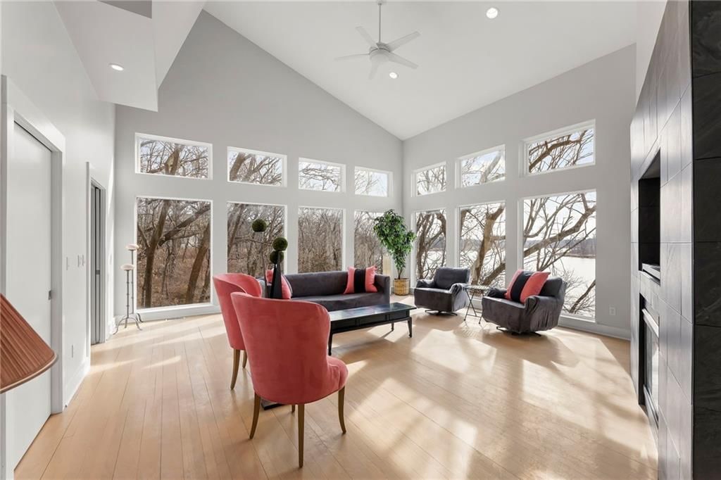 16371 Lake Point Drive — photo 12