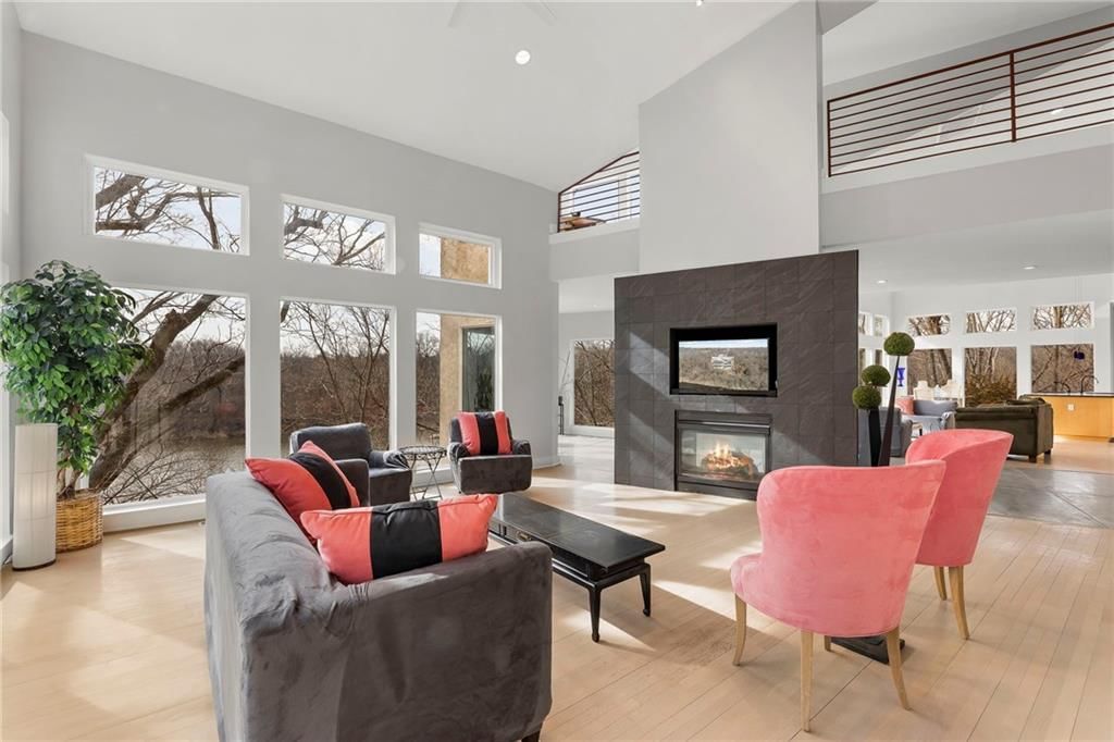 16371 Lake Point Drive — photo 13