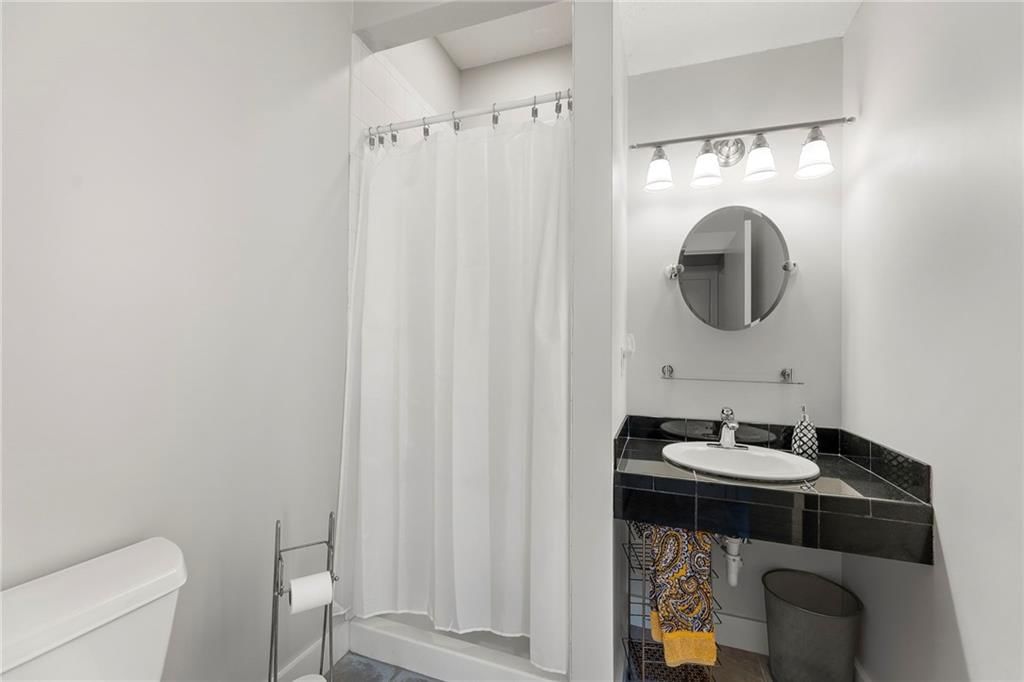 16371 Lake Point Drive — photo 35