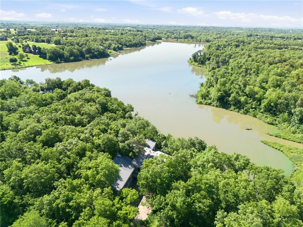 16371 Lake Point Drive — photo 71