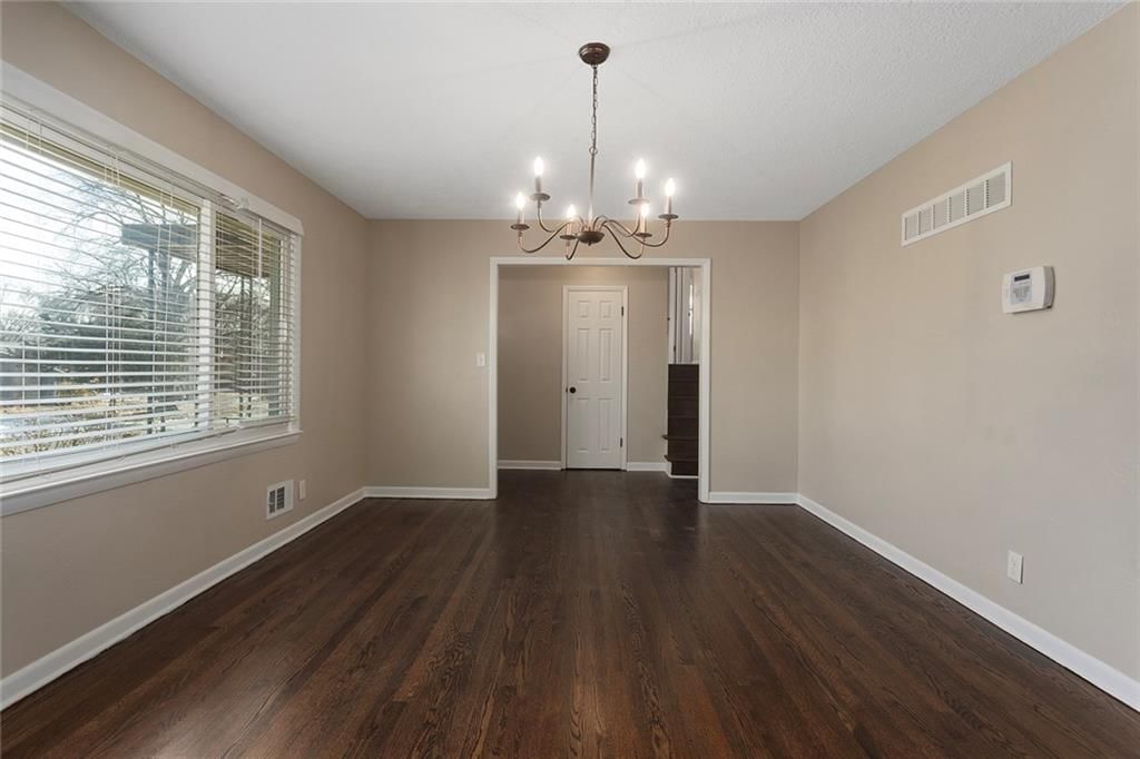 7916 Maple Avenue — photo 5