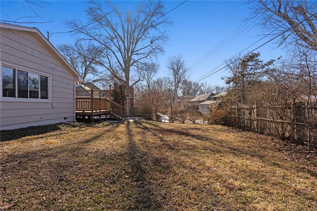 7916 Maple Avenue — photo 28