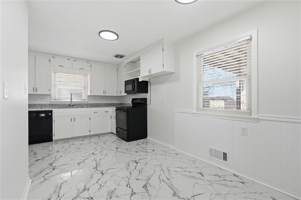 102 NW 65th Street — photo 9
