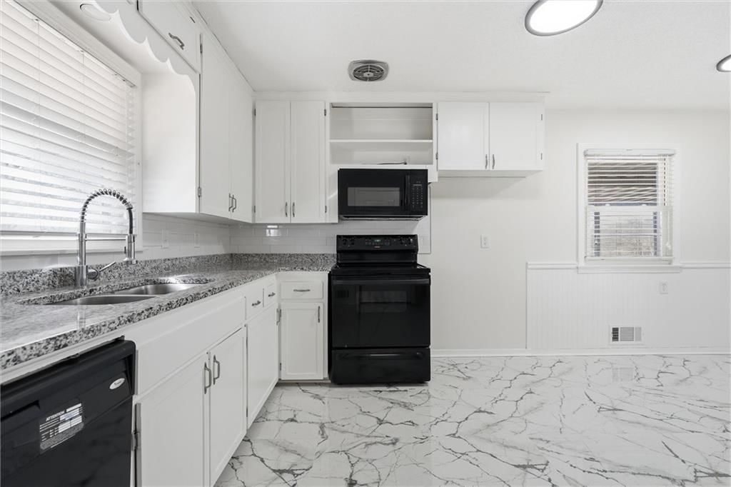 102 NW 65th Street — photo 12