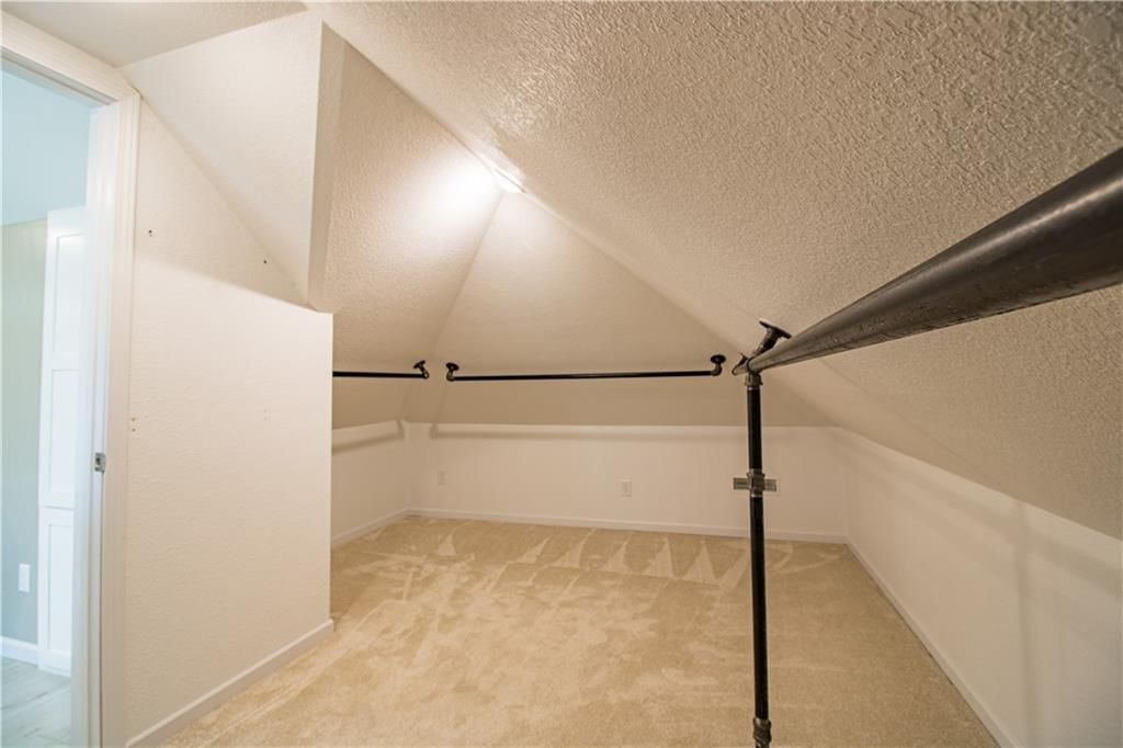 713 Tyler Avenue — photo 27