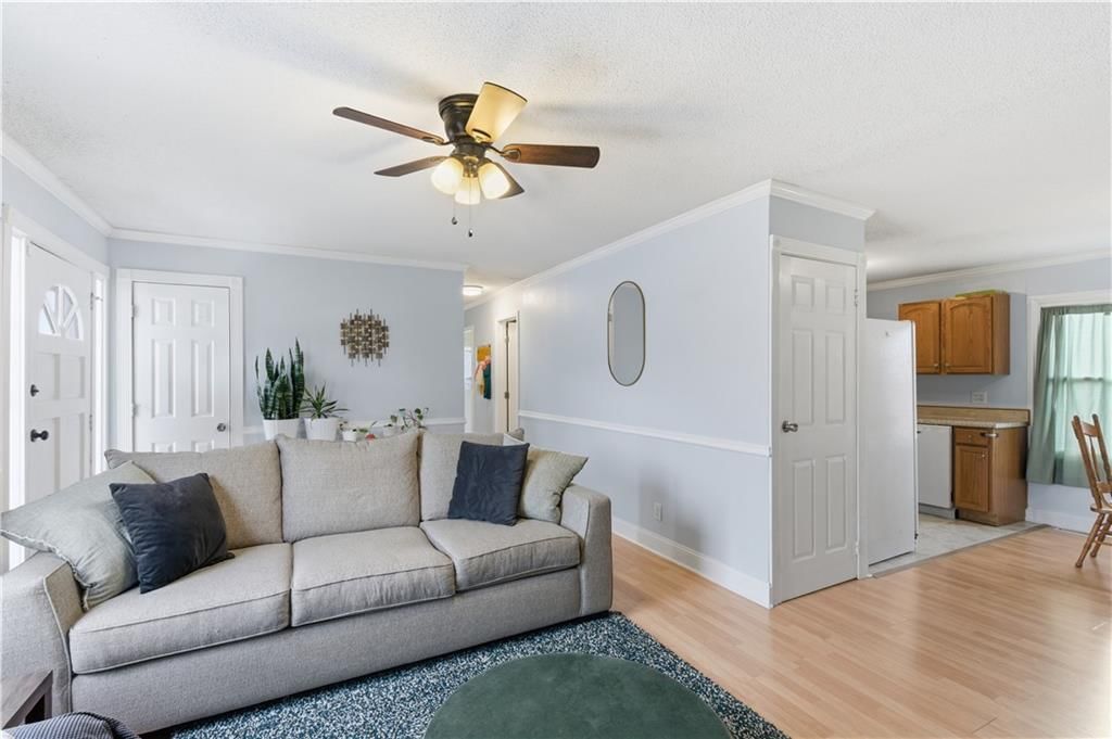 8435 Tauromee Avenue — photo 8