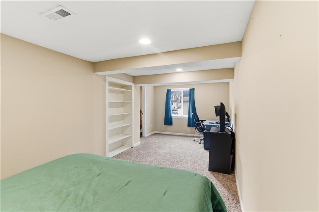 8435 Tauromee Avenue — photo 18