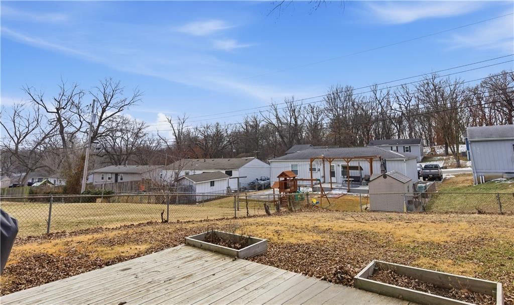 8435 Tauromee Avenue — photo 20