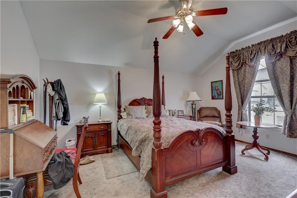 207 Suzanne Lane — photo 14