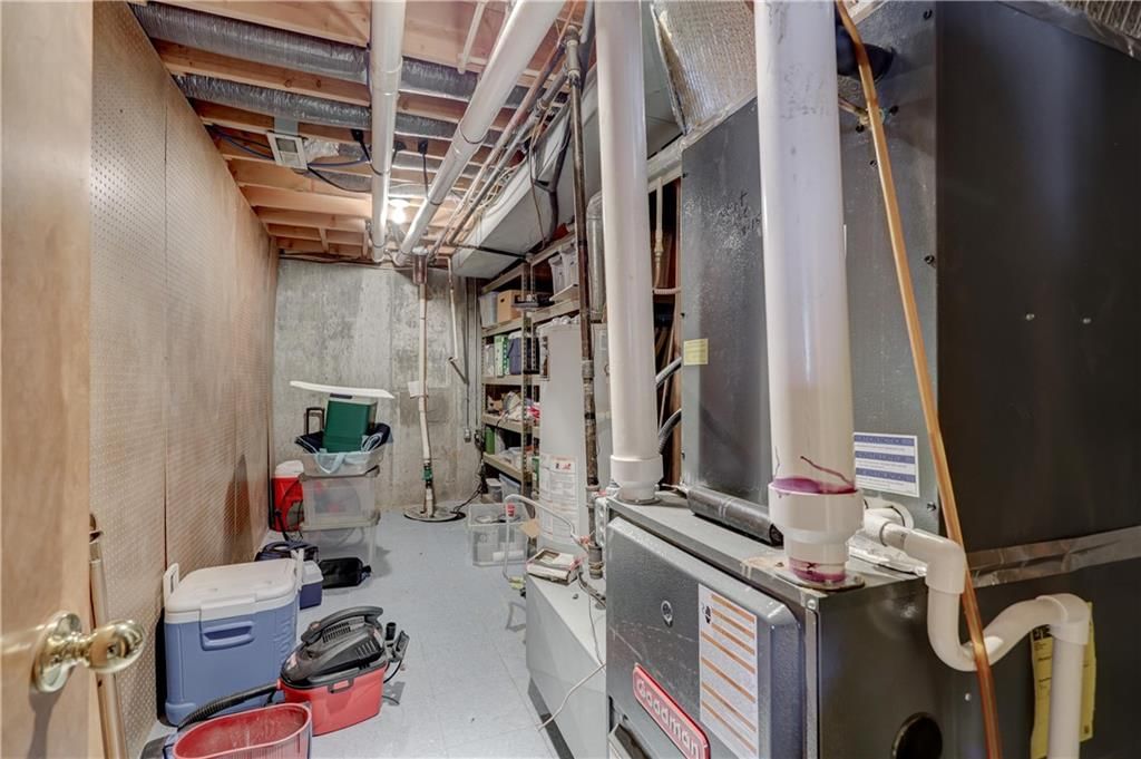 207 Suzanne Lane — photo 29