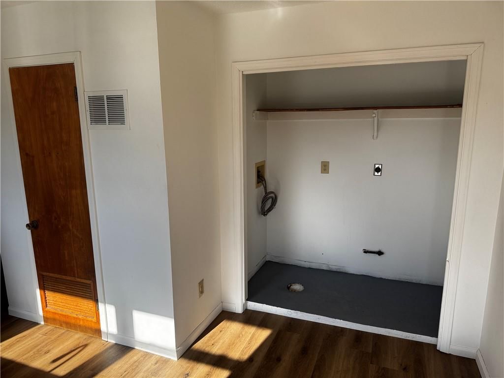 Broad | Streck Street — photo 27