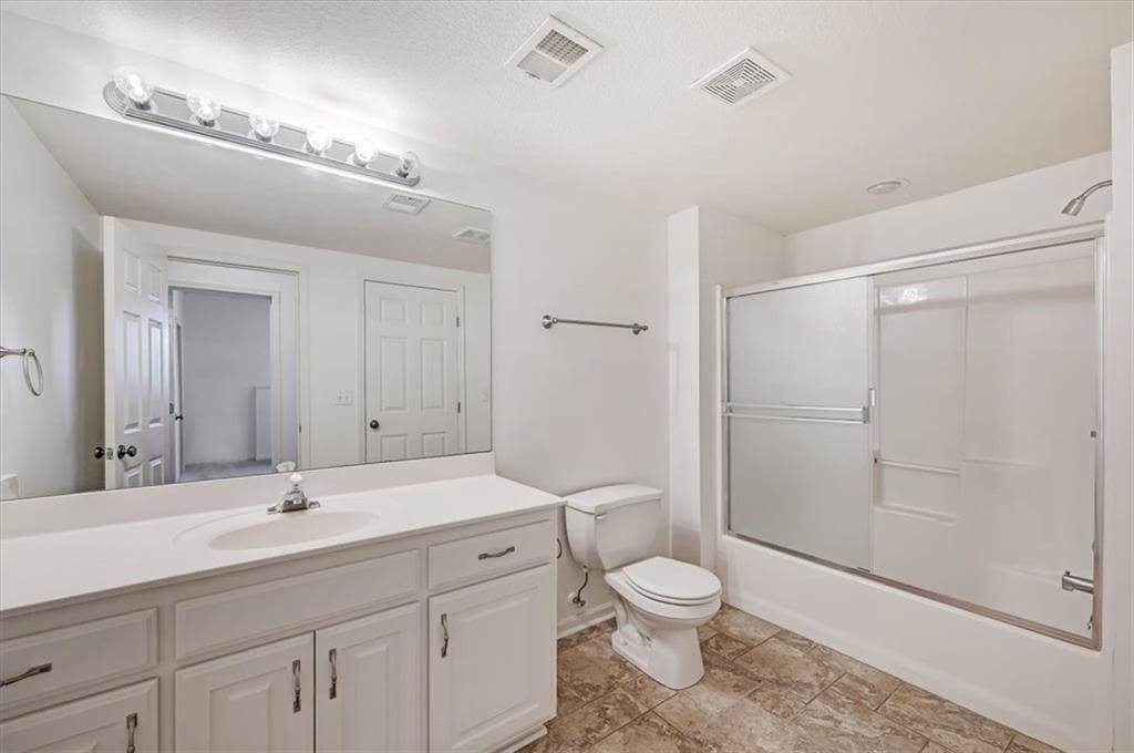 10105 NW River Hills Drive — photo 32