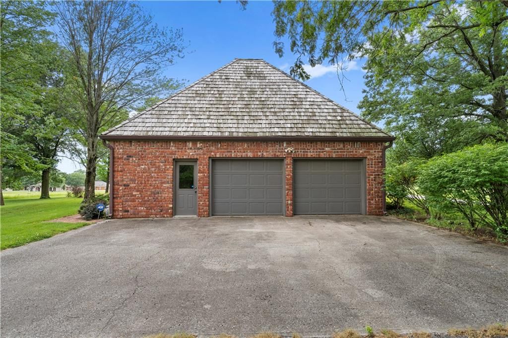 14908 E Pawhuska Road — photo 52