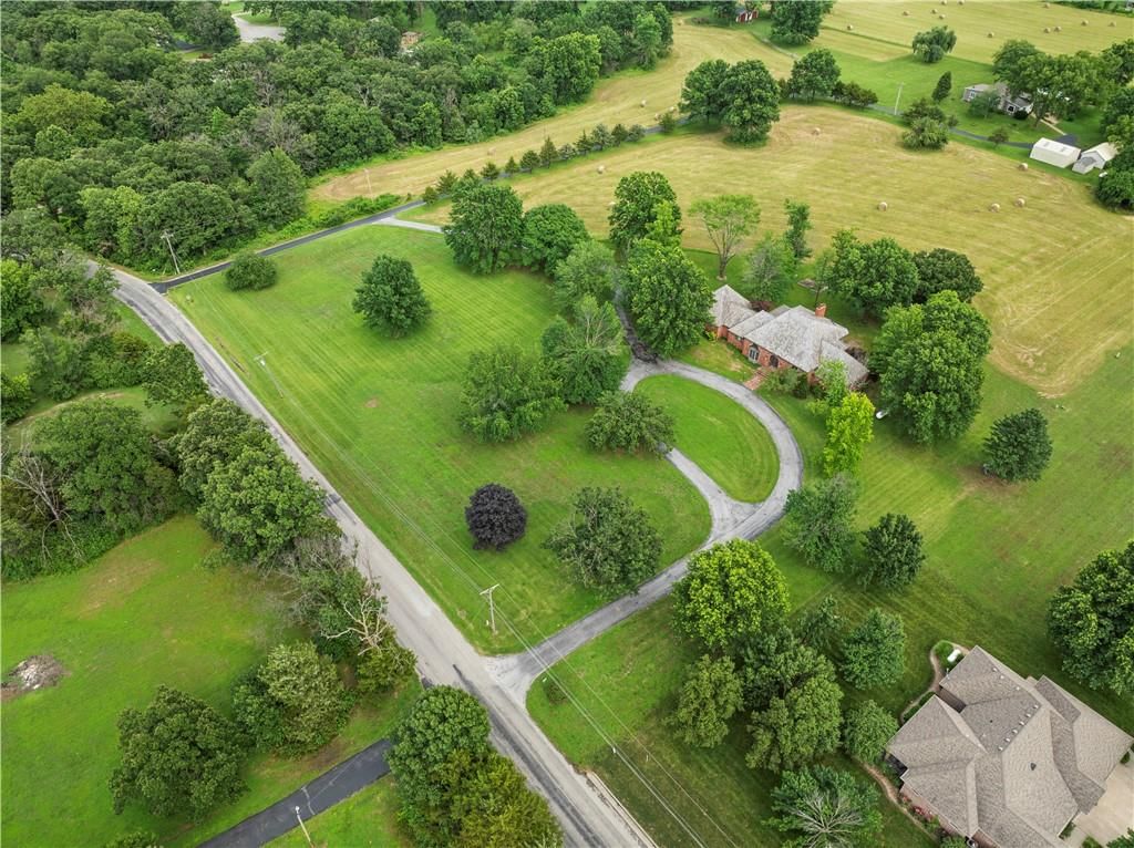 14908 E Pawhuska Road — photo 58