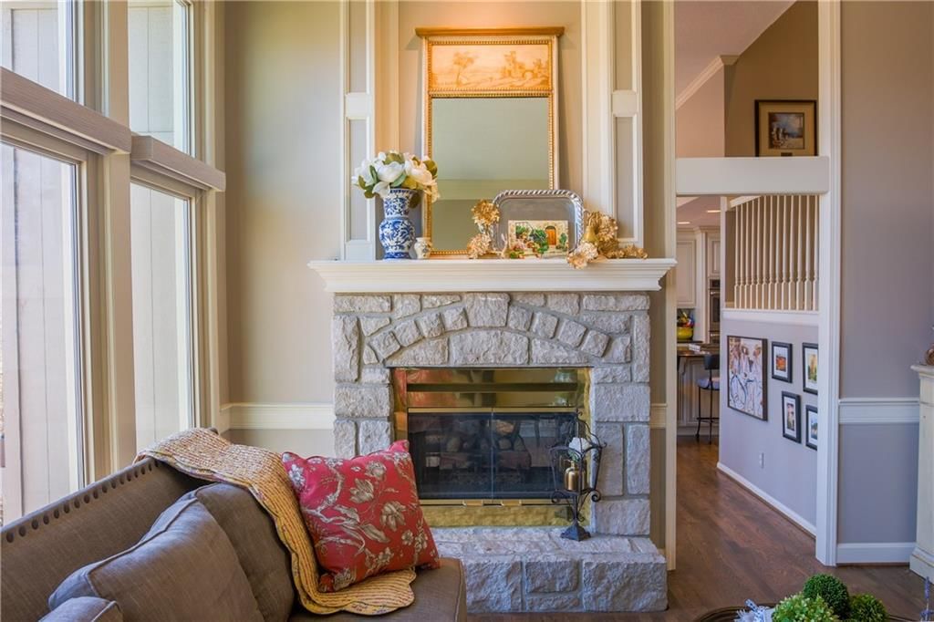 5537 Alden Street — photo 9