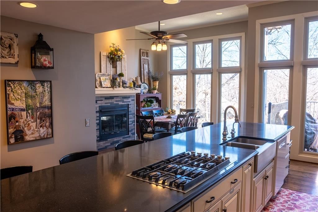 5537 Alden Street — photo 12
