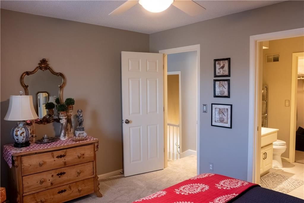 5537 Alden Street — photo 38