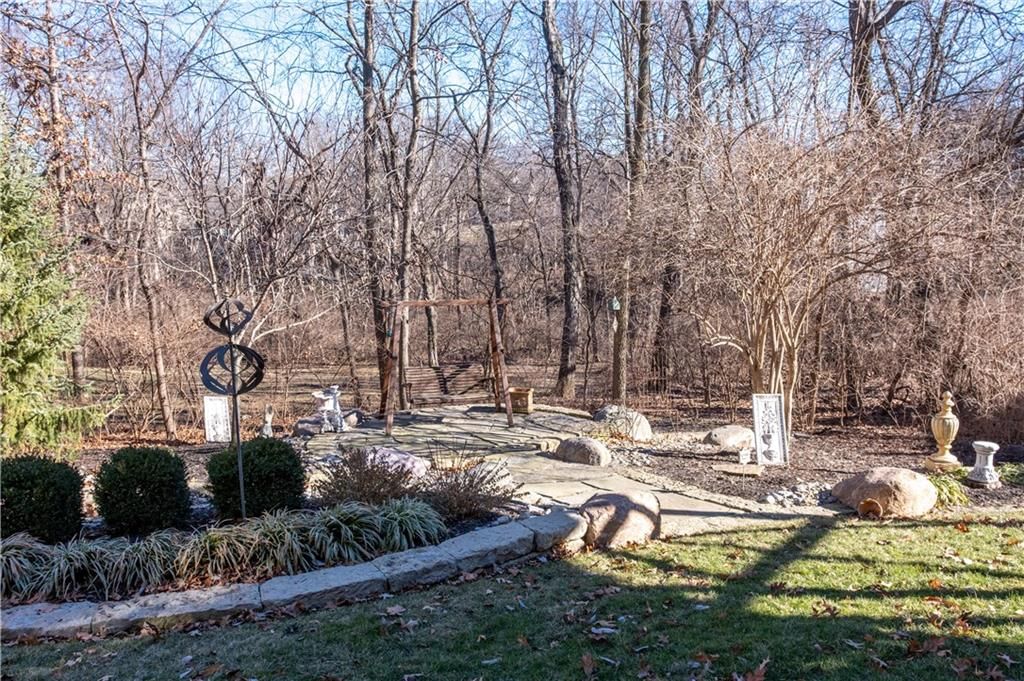 5537 Alden Street — photo 60