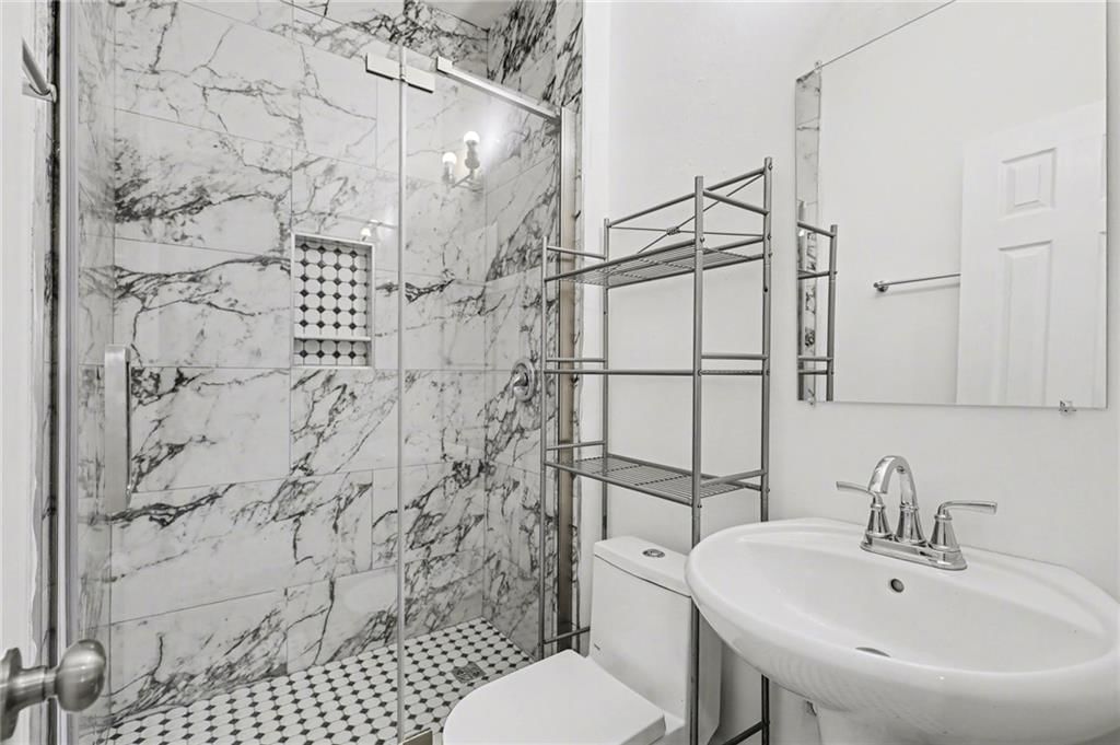 3028 Drury Avenue — photo 17