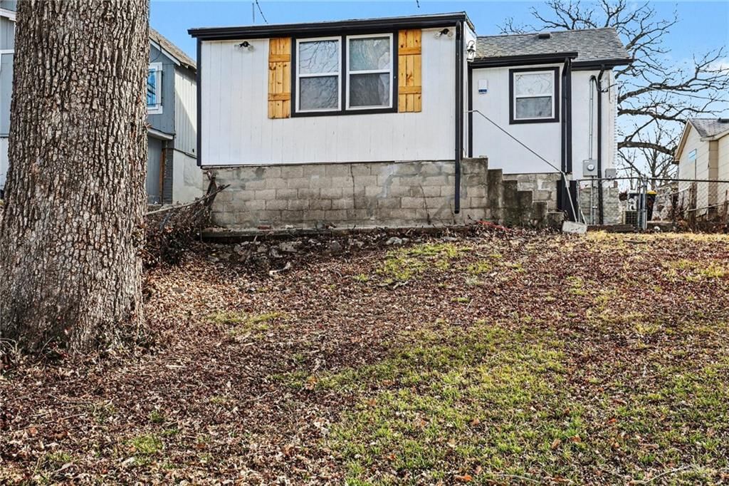 3028 Drury Avenue — photo 22