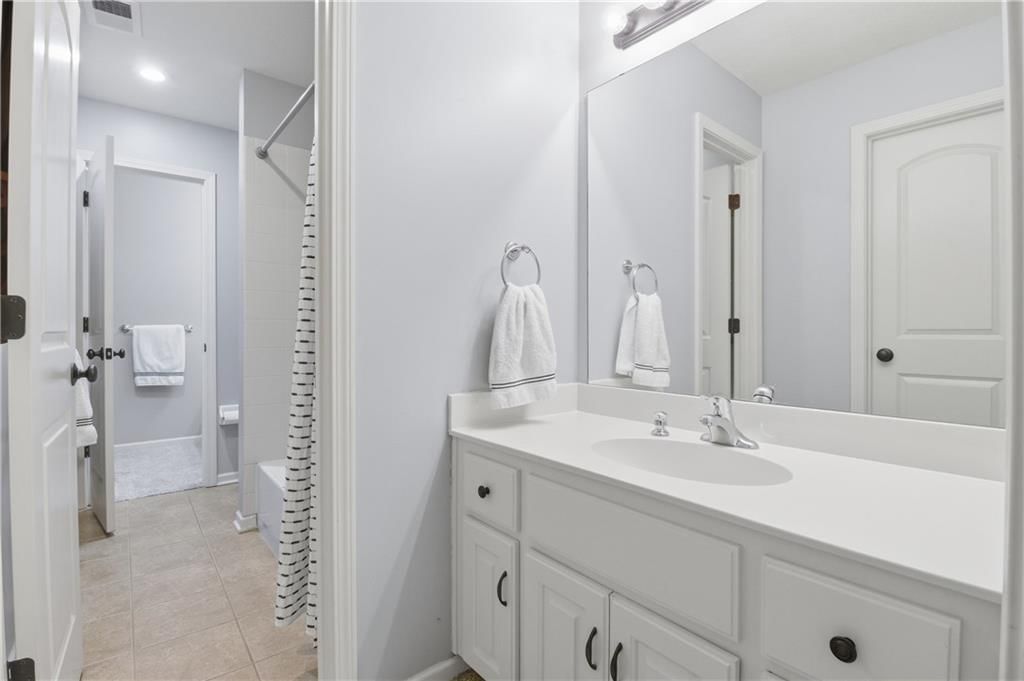 2914 W 155th Terrace — photo 38