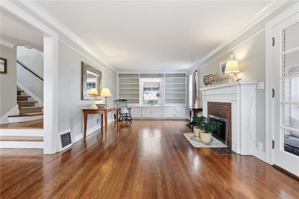 408 W 60TH Terrace — photo 9